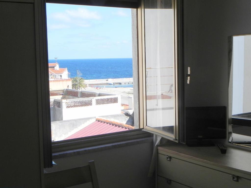 Hotel Fjby Calasetta Rom bilde